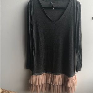 Long sleeve tunic with pleated tulle hem